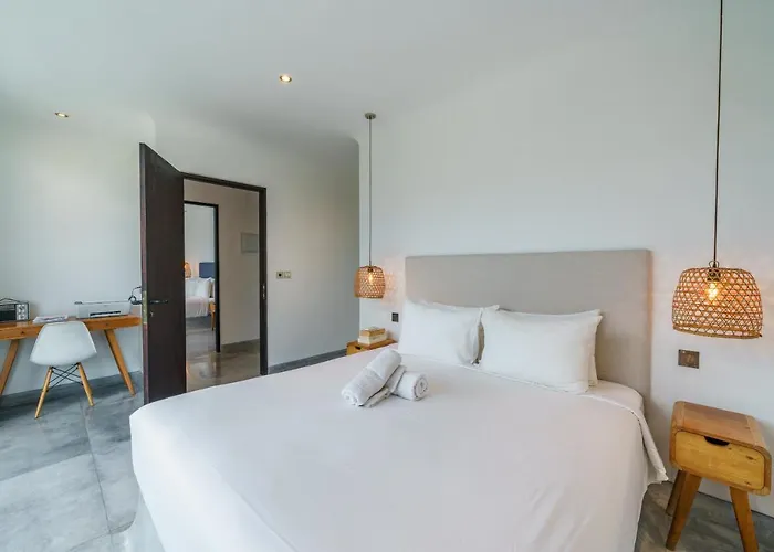 Bali Townhouse 1 - Amazing 2br W/pool - Perfect Location