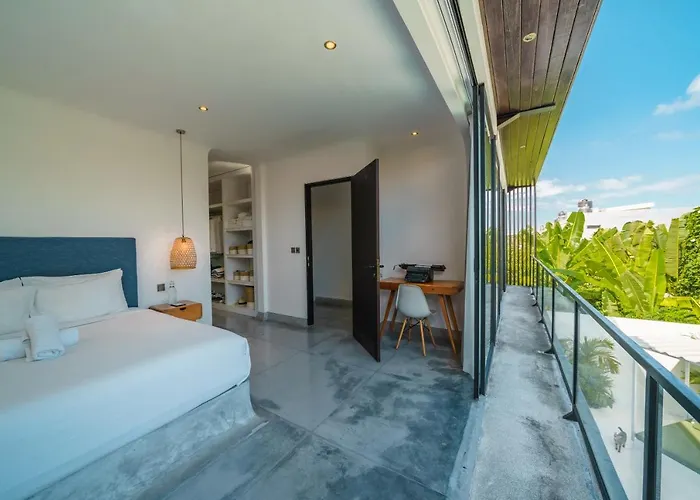 Villa Bali Townhouse 1 - Amazing 2br W/pool - Perfect Location *
