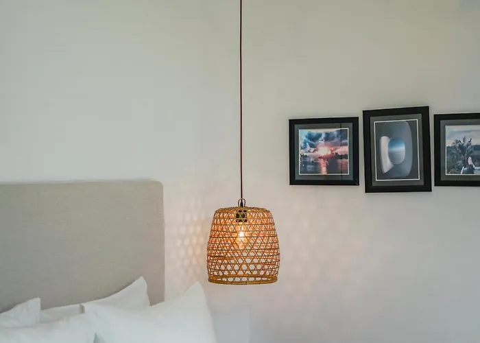 Villa Bali Townhouse 1 - Amazing 2br W/pool - Perfect Location
