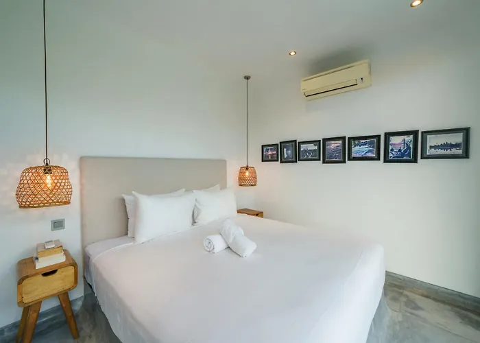 Bali Townhouse 1 - Amazing 2br W/pool - Perfect Location Canggu (Bali)
