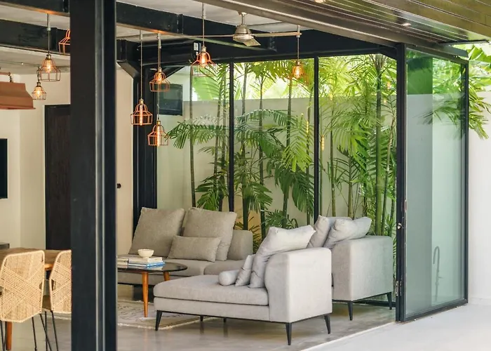 Villa Bali Townhouse 1 - Amazing 2br W/pool - Perfect Location