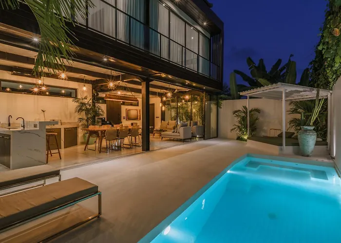 Villa Bali Townhouse 1 - Amazing 2br W/pool - Perfect Location *