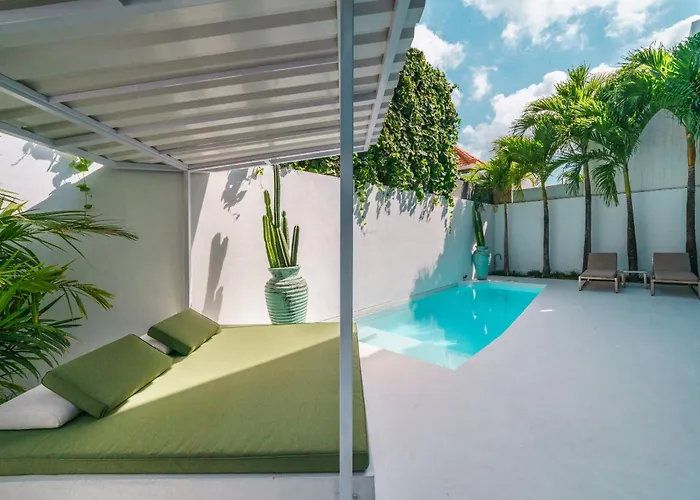 Bali Townhouse 1 - Amazing 2br W/pool - Perfect Location *