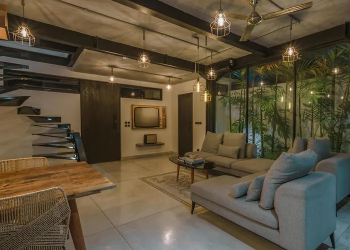 Villa Bali Townhouse 1 - Amazing 2br W/pool - Perfect Location *