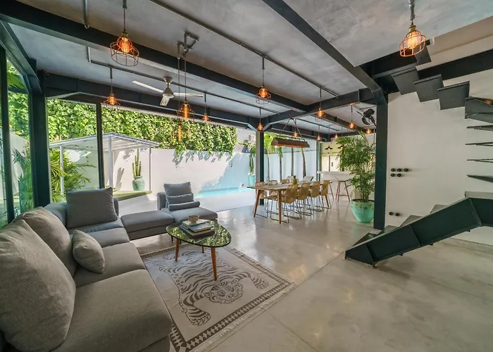 Bali Townhouse 1 - Amazing 2br W/pool - Perfect Location *